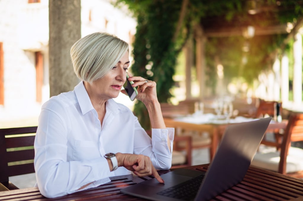 is a financial advisor worth it